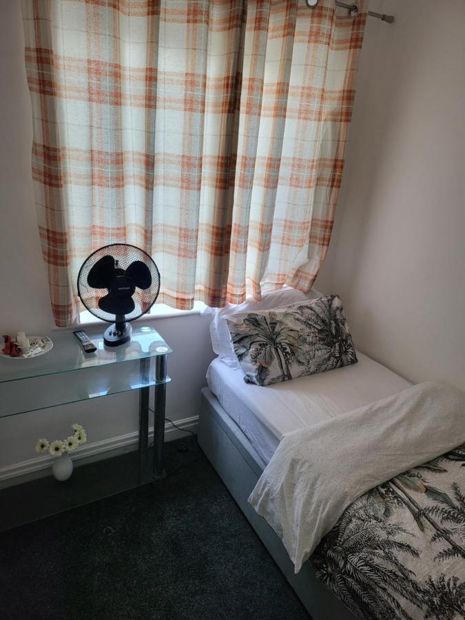 Petal Rm3 Apartment Leeds  Bagian luar foto