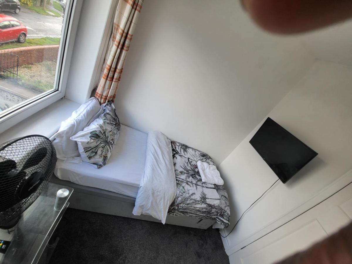 Petal Rm3 Apartment Leeds  Bagian luar foto