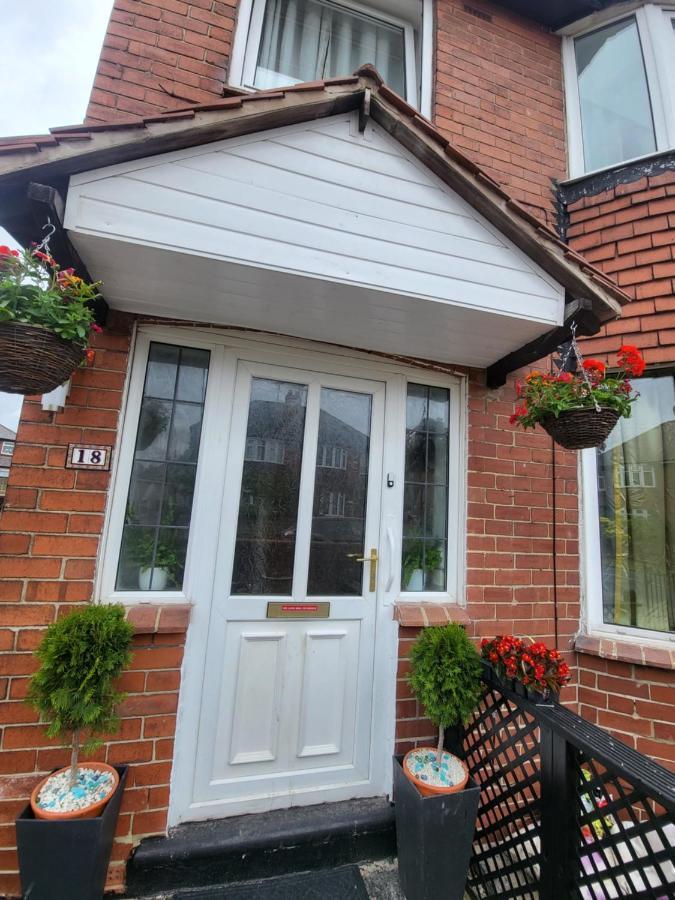 Petal Rm3 Apartment Leeds  Bagian luar foto